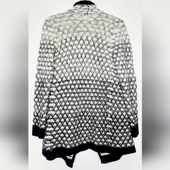 Design Lab Women 100% Acrylic Open Front Knit  Cardigan Black &White Ombre Small - Picture 11 of 16